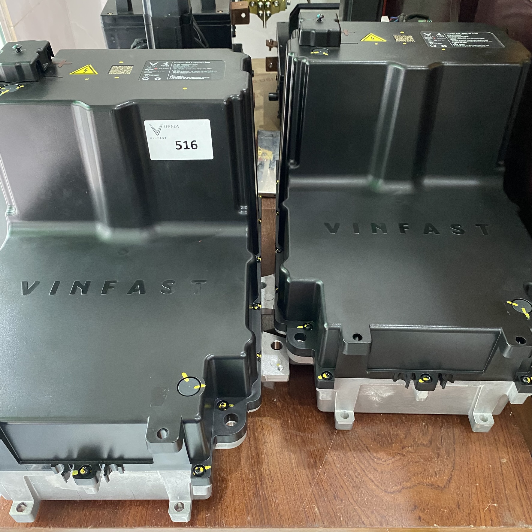 pin-vinfast-vf-lfp-1